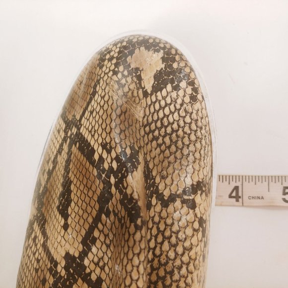Soda Womens Snake Patent Sneakers Slip On Gusset Cushioned Collar Brown 5.5 - Picture 7 of 10